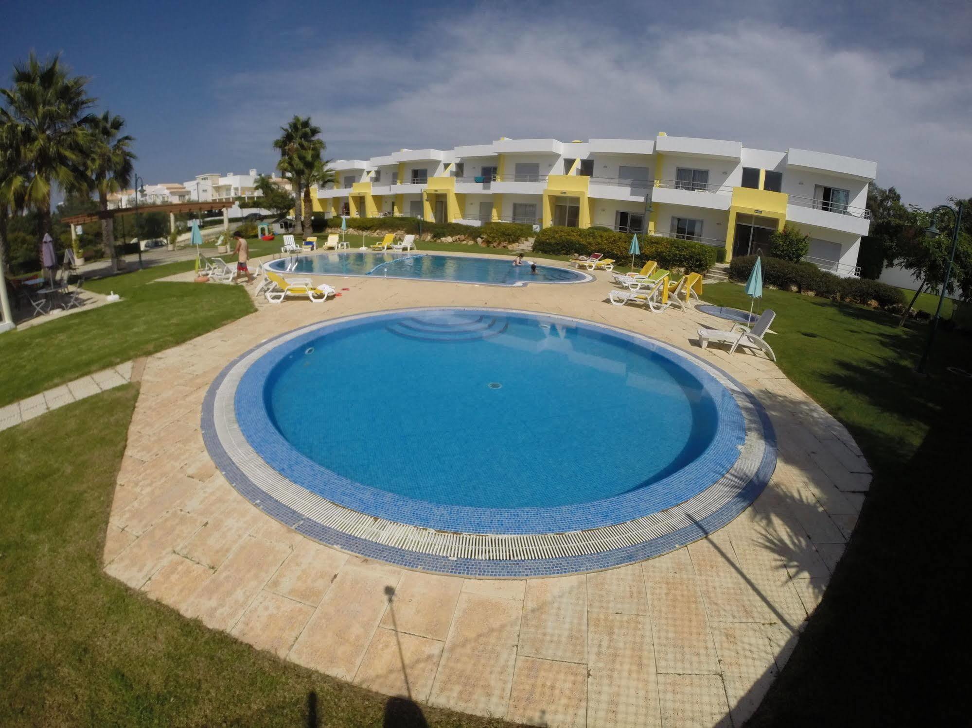 Hotel apartamentowy Santa Teresinha