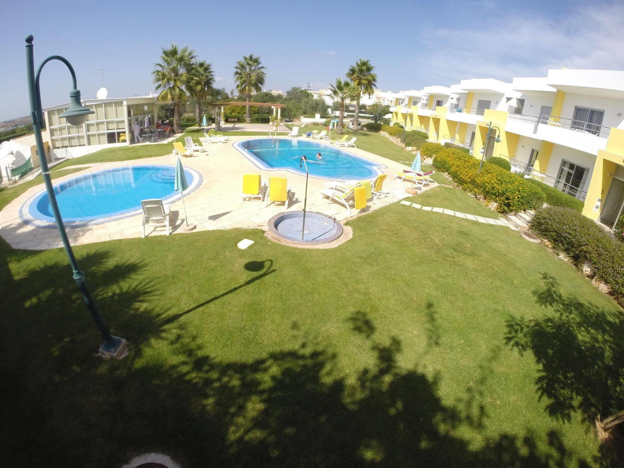Santa Teresinha Apartahotel